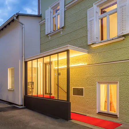 Rein Boutiquehotel 4*